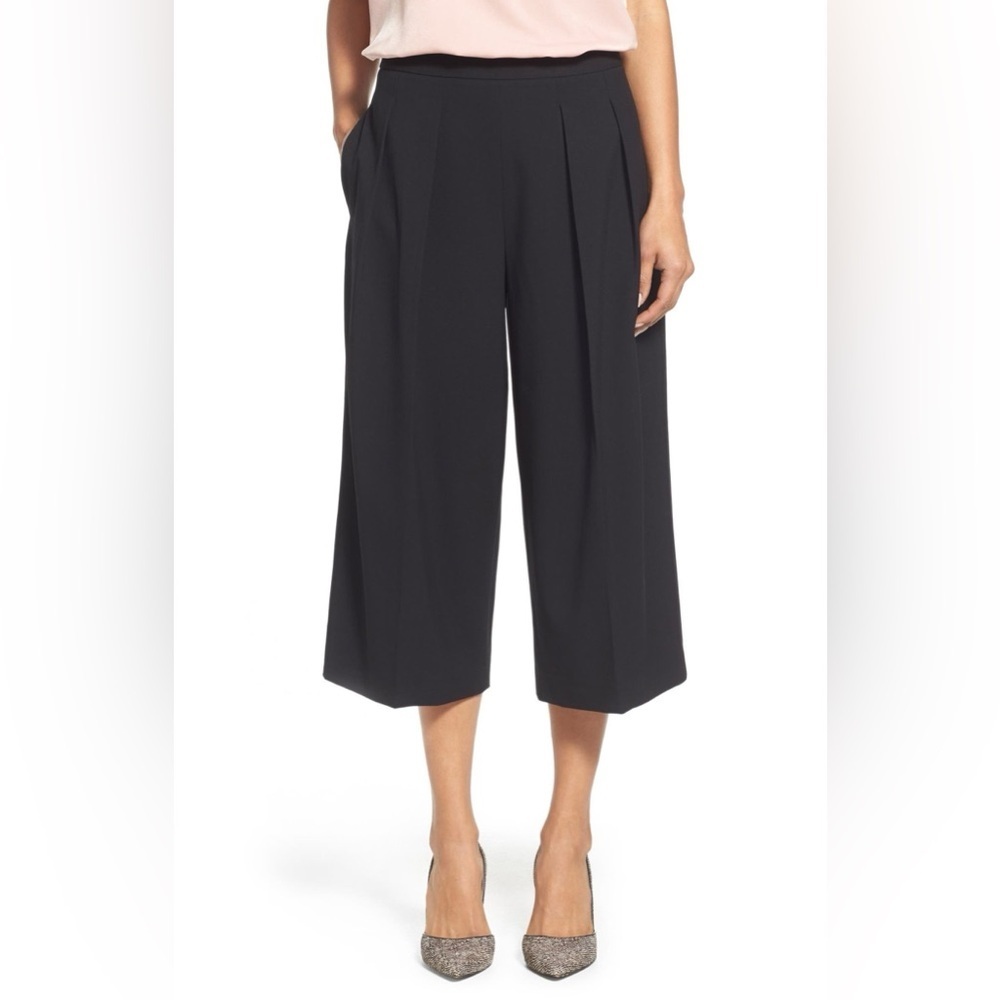 Vince Camuto Black Cropped Wide-Leg Culotte Pants